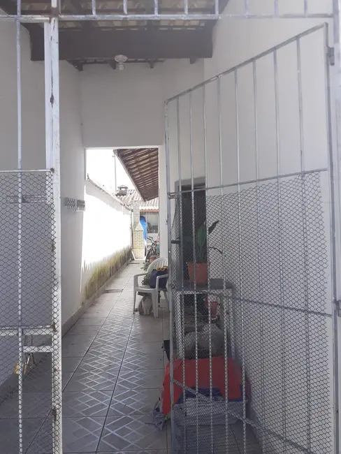 Foto 3 de Casa com 2 quartos à venda, 63m2 em Itanhaem - SP