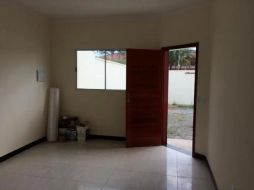 Foto 8 de Casa com 2 quartos à venda, 180m2 em Itanhaem - SP