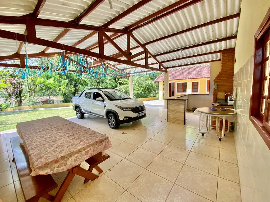 Chácara com 2 quartos à venda, 200m2 em Itanhaem - SP - imagem 5 Foto 5 de Chácara com 2 quartos à venda, 200m2 em Itanhaem - SP