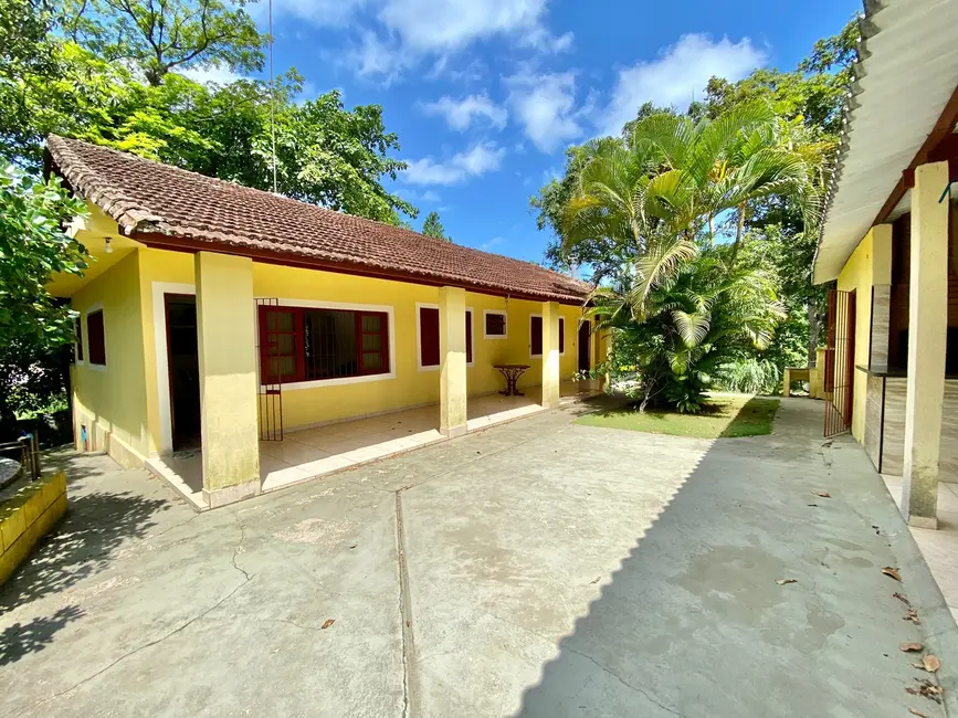Chácara com 2 quartos à venda, 200m2 em Itanhaem - SP - imagem 3 Foto 3 de Chácara com 2 quartos à venda, 200m2 em Itanhaem - SP