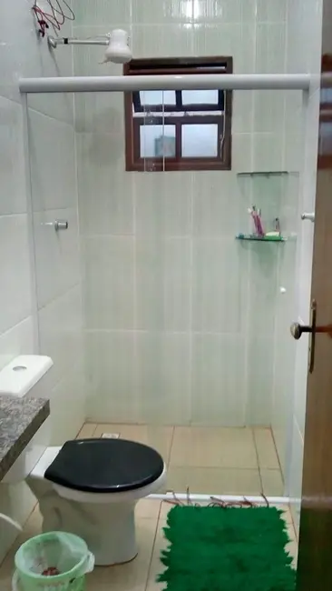 Foto 2 de Casa com 2 quartos à venda, 46m2 em Itanhaem - SP