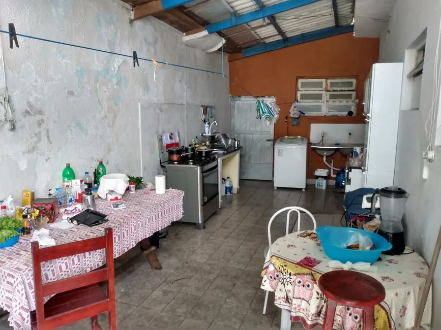 Foto 4 de Casa com 2 quartos à venda, 110m2 em Itanhaem - SP