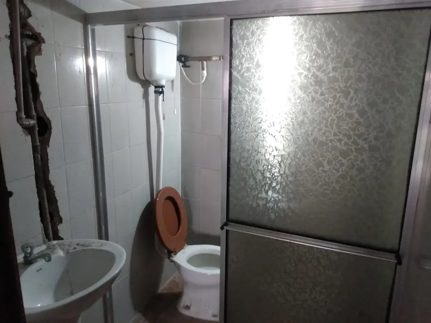 Foto 9 de Casa com 2 quartos à venda, 110m2 em Itanhaem - SP