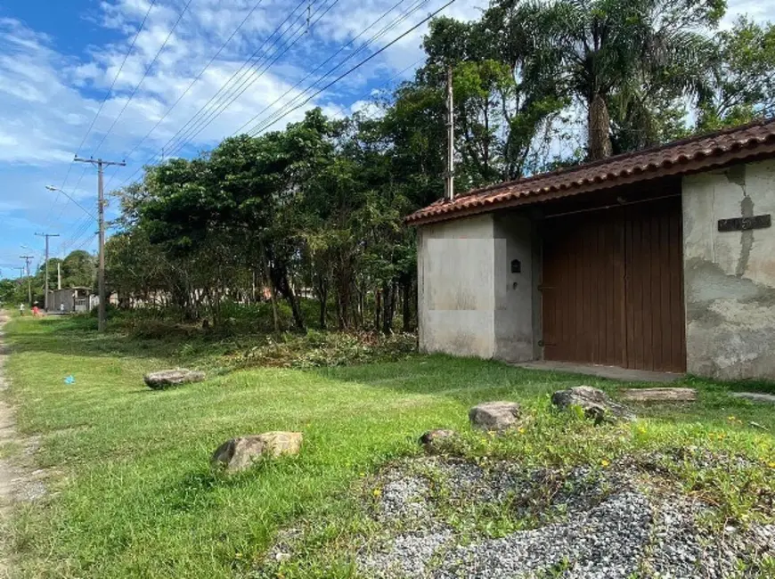 Foto 2 de Terreno / Lote à venda, 241m2 em Itanhaem - SP