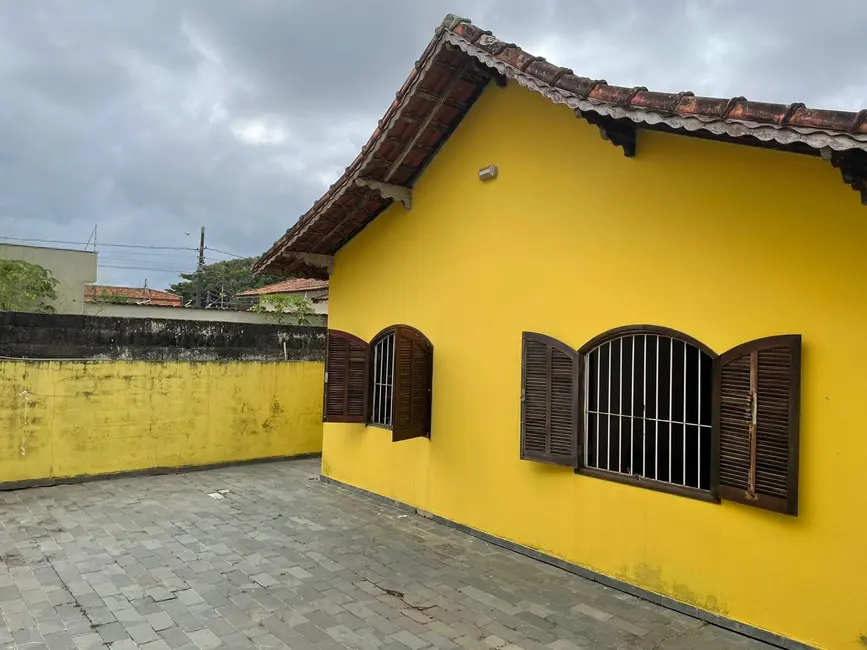 Foto 4 de Casa com 2 quartos à venda, 125m2 em Itanhaem - SP