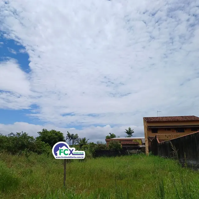 Foto 2 de Terreno / Lote à venda, 420m2 em Itanhaem - SP