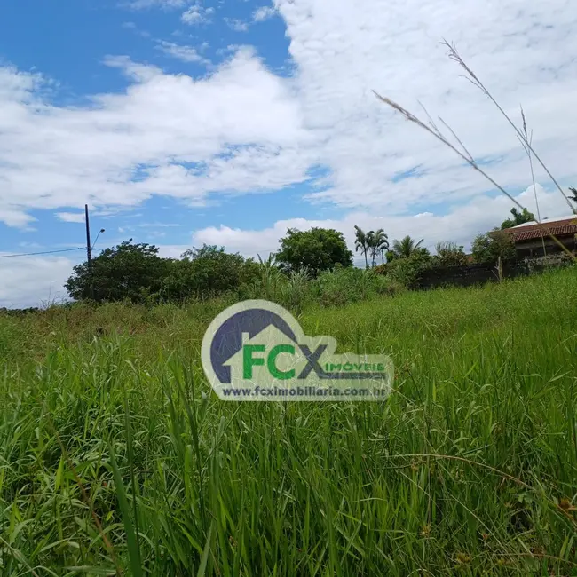 Foto 1 de Terreno / Lote à venda, 420m2 em Itanhaem - SP