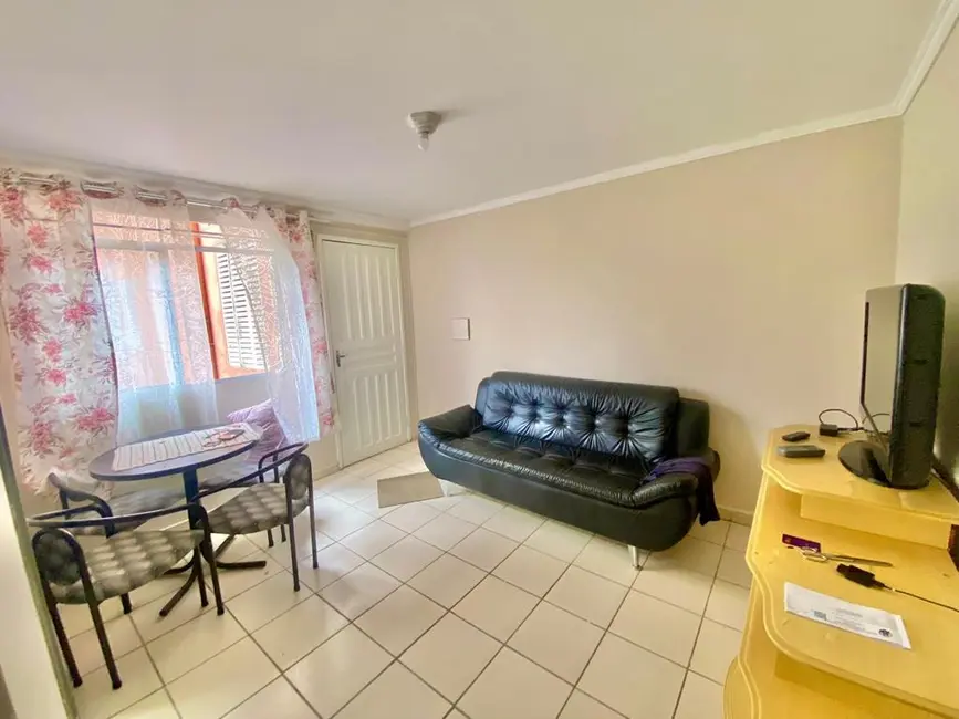Foto 2 de Apartamento com 2 quartos à venda, 50m2 em Itanhaem - SP