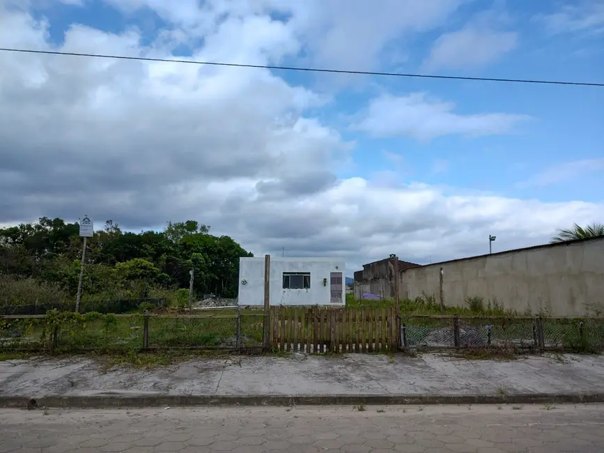 Foto 2 de Casa com 1 quarto à venda, 40m2 em Itanhaem - SP