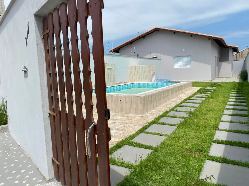 Foto 1 de Casa com 2 quartos à venda, 59m2 em Itanhaem - SP