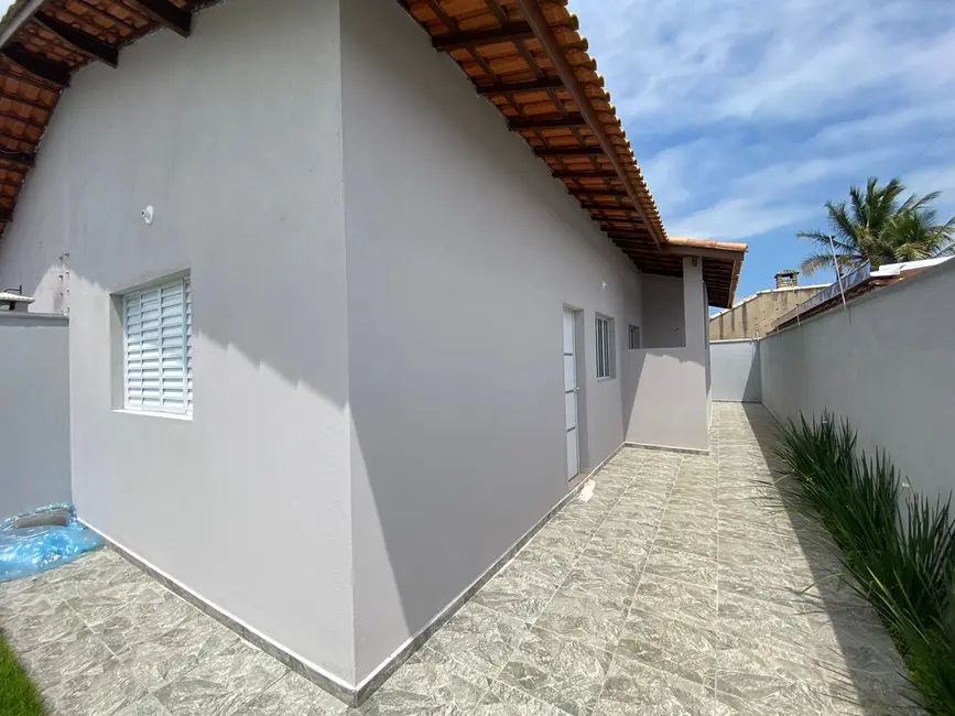 Foto 6 de Casa com 2 quartos à venda, 59m2 em Itanhaem - SP