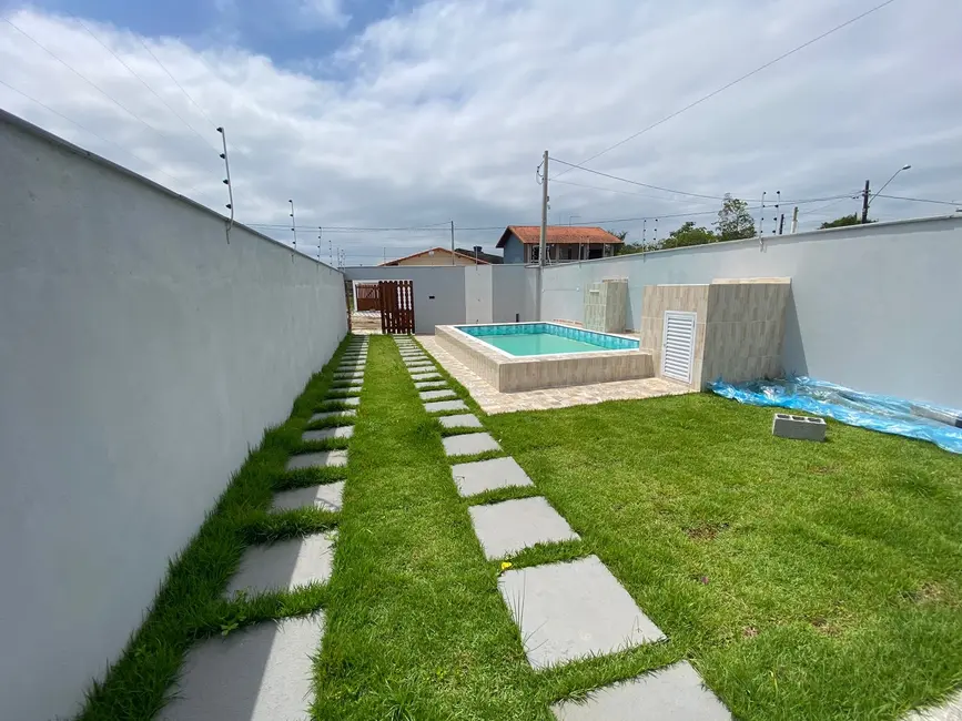 Foto 7 de Casa com 2 quartos à venda, 59m2 em Itanhaem - SP