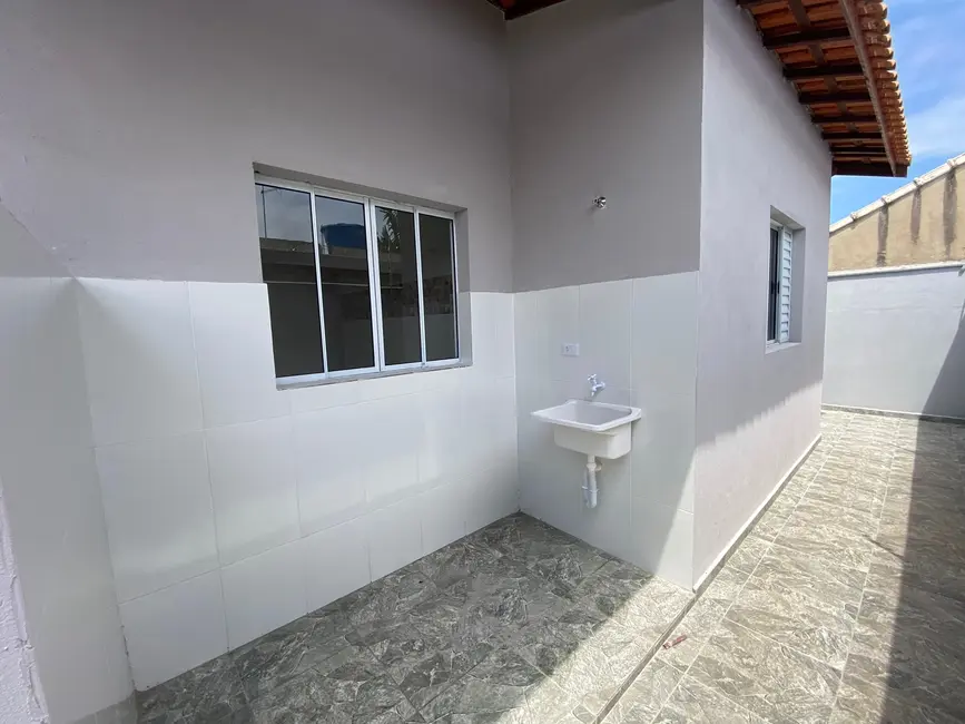 Foto 9 de Casa com 2 quartos à venda, 59m2 em Itanhaem - SP