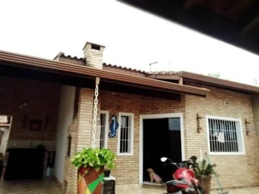 Foto 1 de Casa com 3 quartos à venda, 149m2 em Peruibe - SP