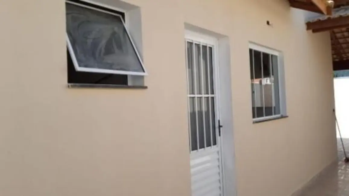 Foto 5 de Casa com 2 quartos à venda, 65m2 em Itanhaem - SP