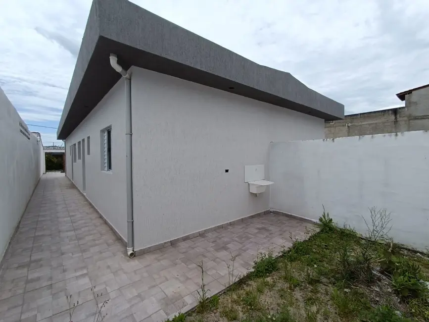Foto 4 de Casa com 2 quartos à venda, 55m2 em Itanhaem - SP
