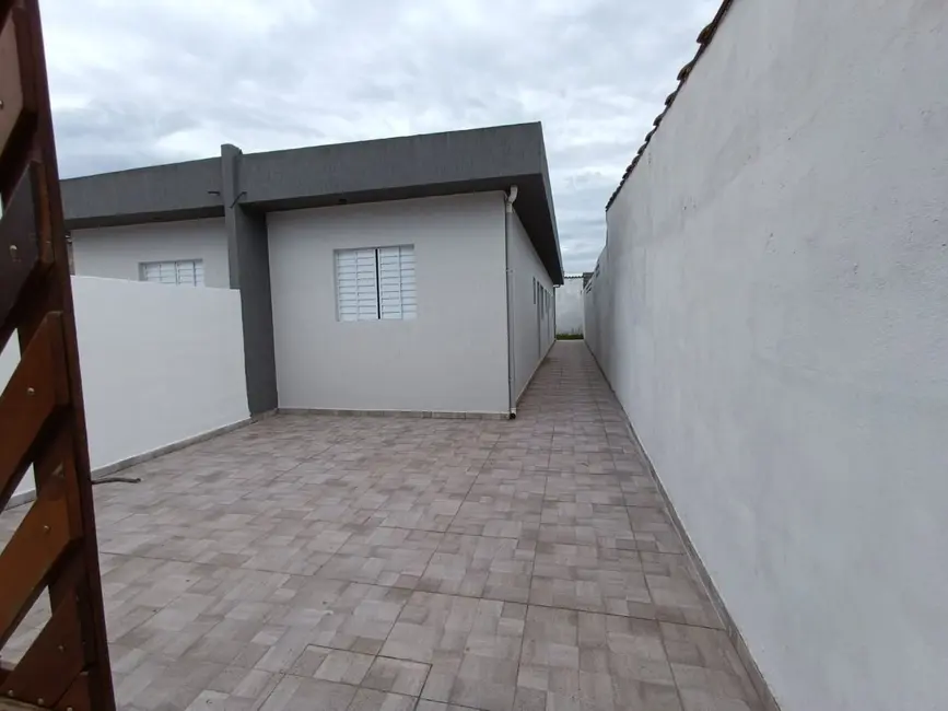 Foto 7 de Casa com 2 quartos à venda, 55m2 em Itanhaem - SP