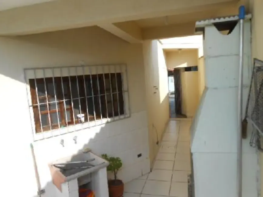 Foto 6 de Casa com 2 quartos à venda, 150m2 em Itanhaem - SP