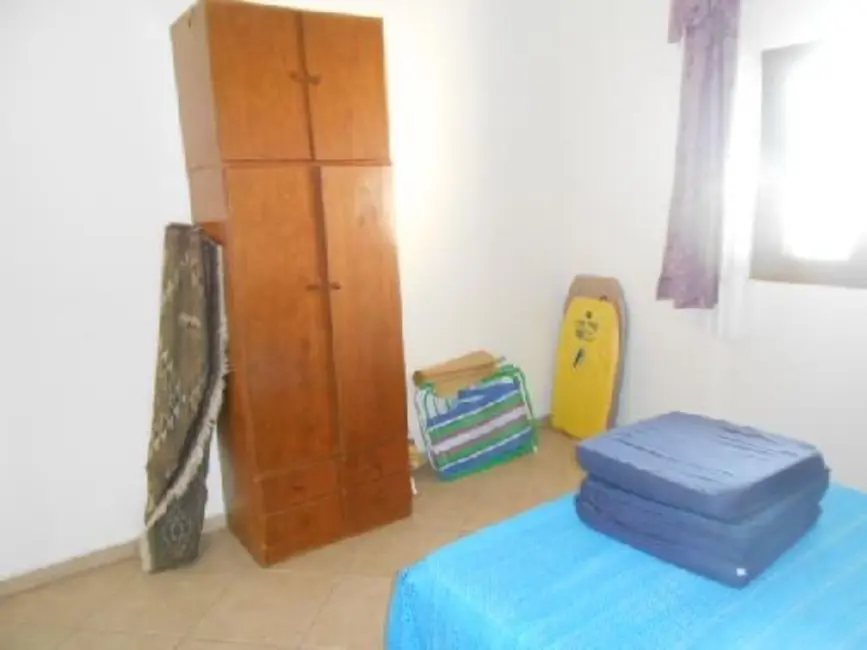 Foto 2 de Casa com 2 quartos à venda, 150m2 em Itanhaem - SP