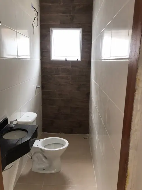 Foto 8 de Casa de Condomínio com 2 quartos à venda, 60m2 em Itanhaem - SP