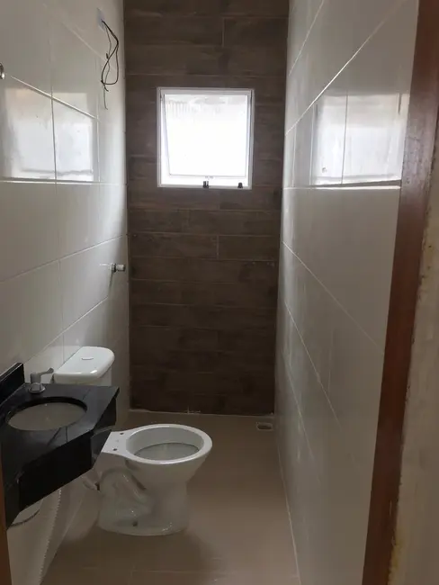 Foto 9 de Casa de Condomínio com 2 quartos à venda, 60m2 em Itanhaem - SP