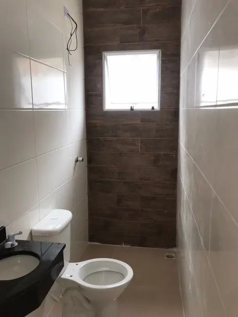 Foto 5 de Casa de Condomínio com 2 quartos à venda, 60m2 em Itanhaem - SP