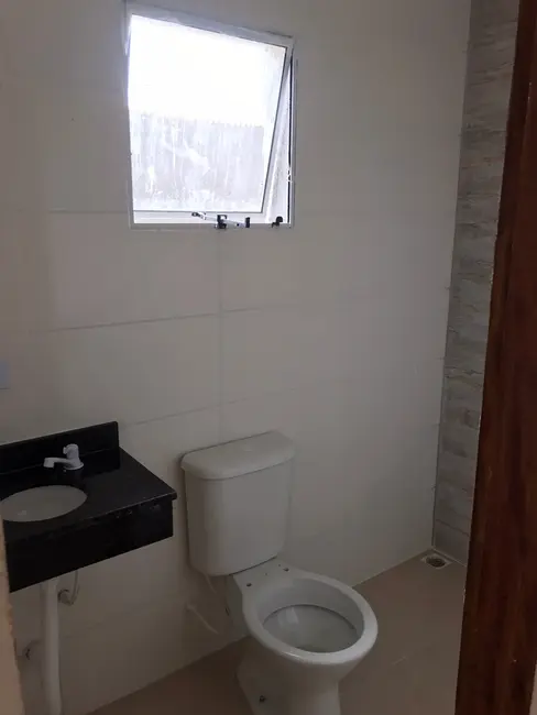 Foto 4 de Casa de Condomínio com 2 quartos à venda, 60m2 em Itanhaem - SP