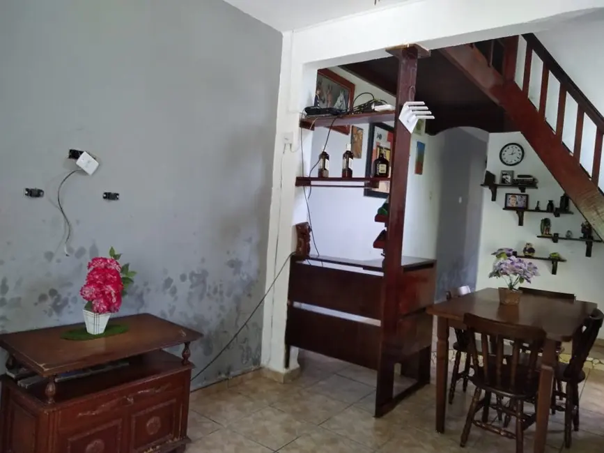 Foto 2 de Casa com 5 quartos à venda, 75m2 em Itanhaem - SP