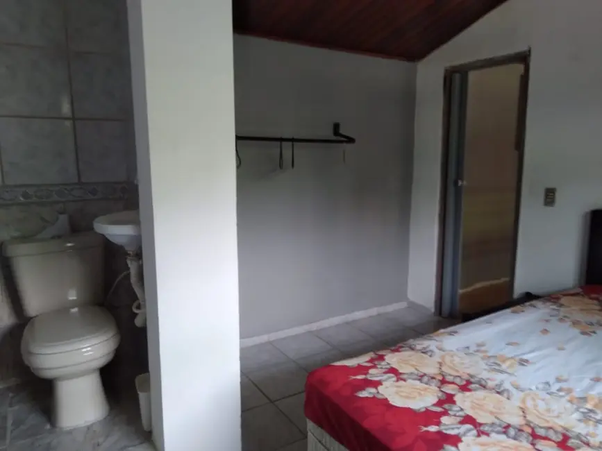 Foto 8 de Casa com 5 quartos à venda, 75m2 em Itanhaem - SP