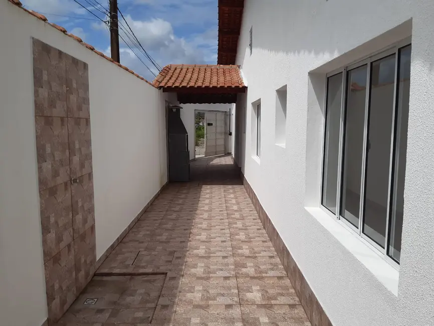 Foto 3 de Casa com 2 quartos à venda, 72m2 em Mongagua - SP