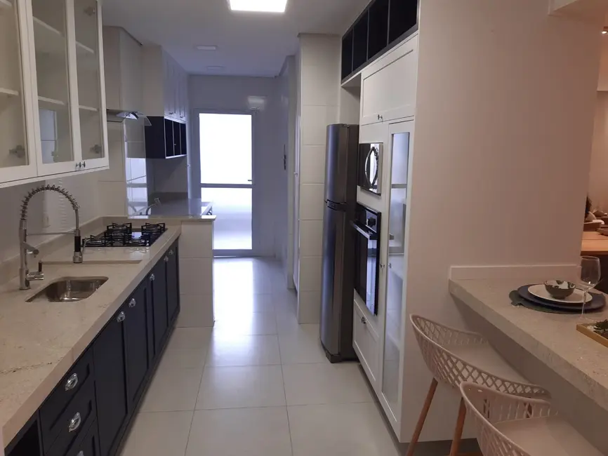 Foto 2 de Apartamento com 4 quartos à venda, 161m2 em Centro, Mongagua - SP