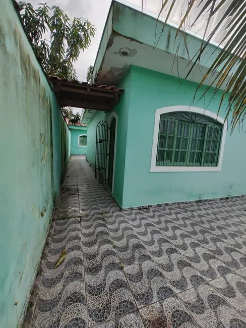 Foto 4 de Casa com 4 quartos à venda, 180m2 em Itanhaem - SP