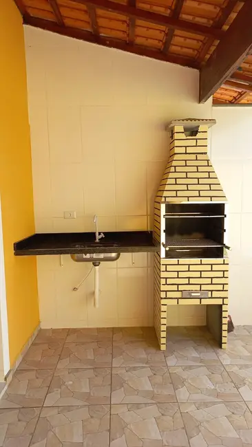 Foto 3 de Casa com 2 quartos à venda, 72m2 em Itanhaem - SP