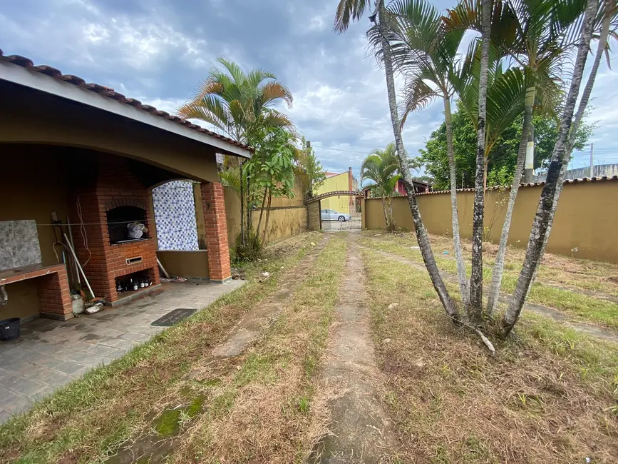 Foto 4 de Casa com 2 quartos à venda em Itanhaem - SP