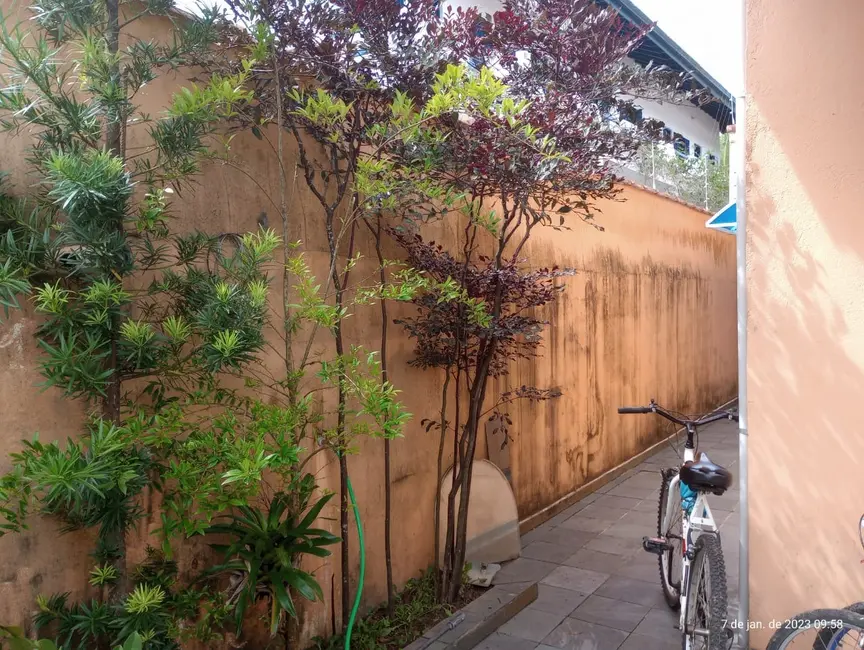 Casa com 2 quartos à venda, 110m2 em Peruibe - SP - imagem 7 Foto 7 de Casa com 2 quartos à venda, 110m2 em Peruibe - SP