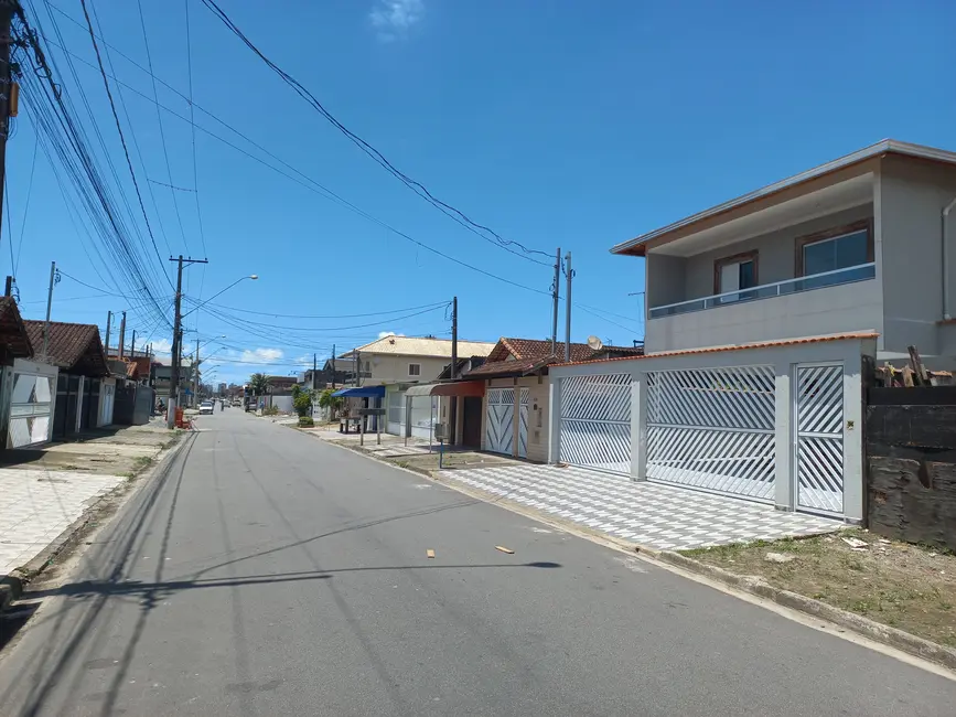 Foto 2 de Casa com 2 quartos à venda, 60m2 em Melvi, Praia Grande - SP