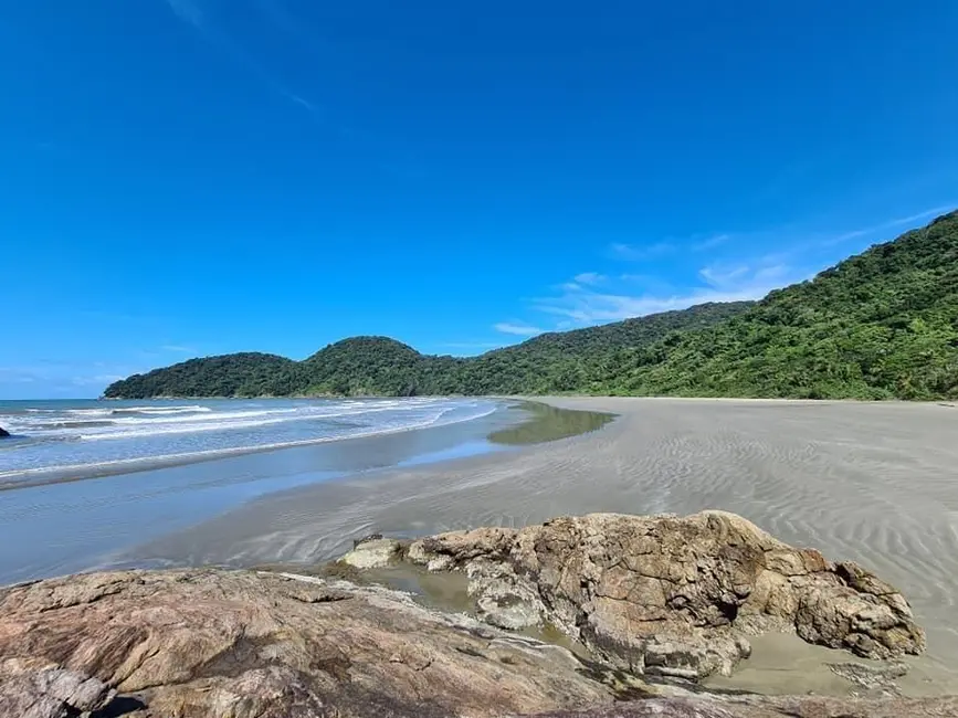 Casa com 3 quartos à venda, 100m2 em Peruibe - SP - imagem 3 Foto 3 de Casa com 3 quartos à venda, 100m2 em Peruibe - SP