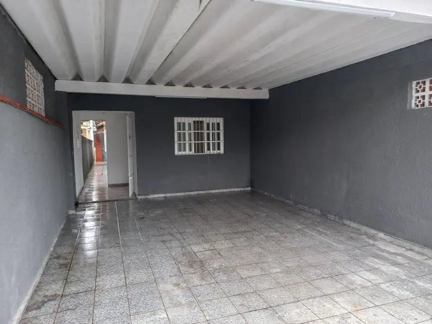 Casa com 2 quartos à venda, 82m2 em Melvi, Praia Grande - SP - imagem 3 Foto 3 de Casa com 2 quartos à venda, 82m2 em Melvi, Praia Grande - SP