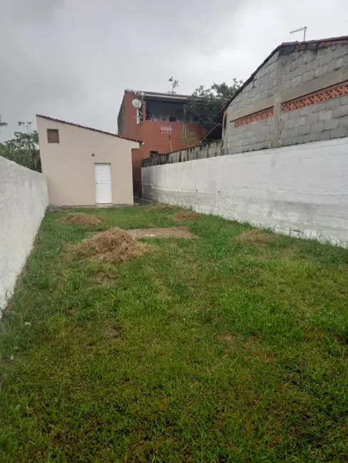 Foto 2 de Casa com 1 quarto à venda, 44m2 em Itanhaem - SP