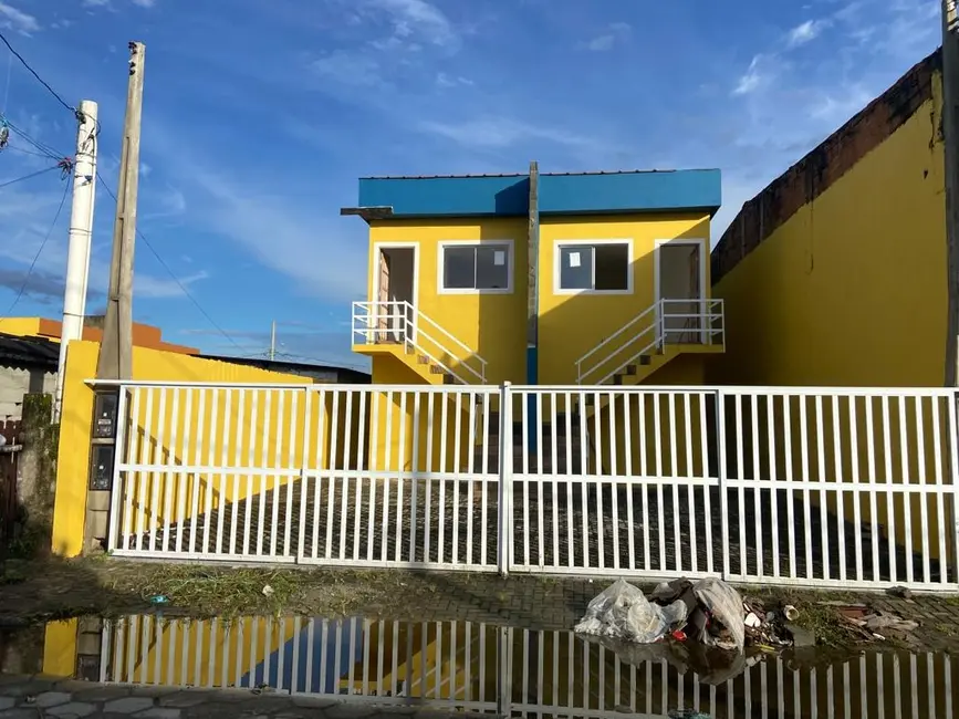 Casa com 2 quartos à venda, 50m2 em Itanhaem - SP - imagem 2 Foto 2 de Casa com 2 quartos à venda, 50m2 em Itanhaem - SP