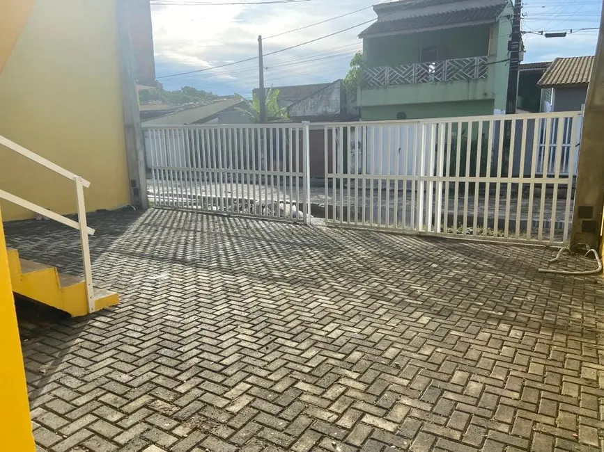 Casa com 2 quartos à venda, 50m2 em Itanhaem - SP - imagem 3 Foto 3 de Casa com 2 quartos à venda, 50m2 em Itanhaem - SP