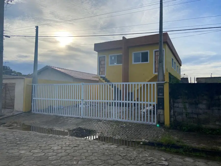 Foto 2 de Casa com 2 quartos à venda, 50m2 em Itanhaem - SP