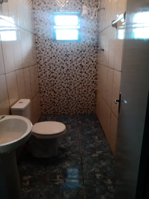 Foto 6 de Casa com 2 quartos à venda, 70m2 em Itanhaem - SP