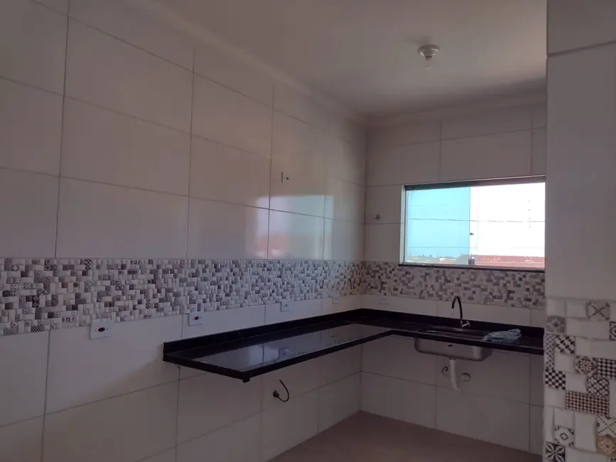 Foto 3 de Casa com 2 quartos à venda, 65m2 em Itanhaem - SP