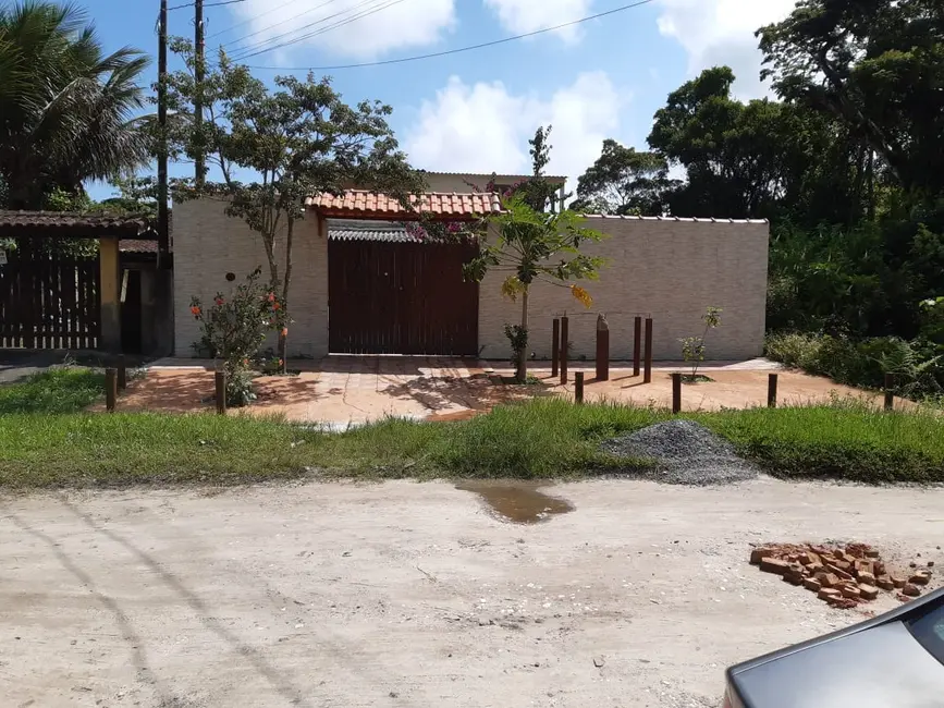 Foto 2 de Casa com 4 quartos à venda, 192m2 em Itanhaem - SP