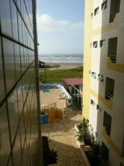 Apartamento com 1 quarto à venda, 43m2 em Itanhaem - SP - imagem 3 Foto 3 de Apartamento com 1 quarto à venda, 43m2 em Itanhaem - SP