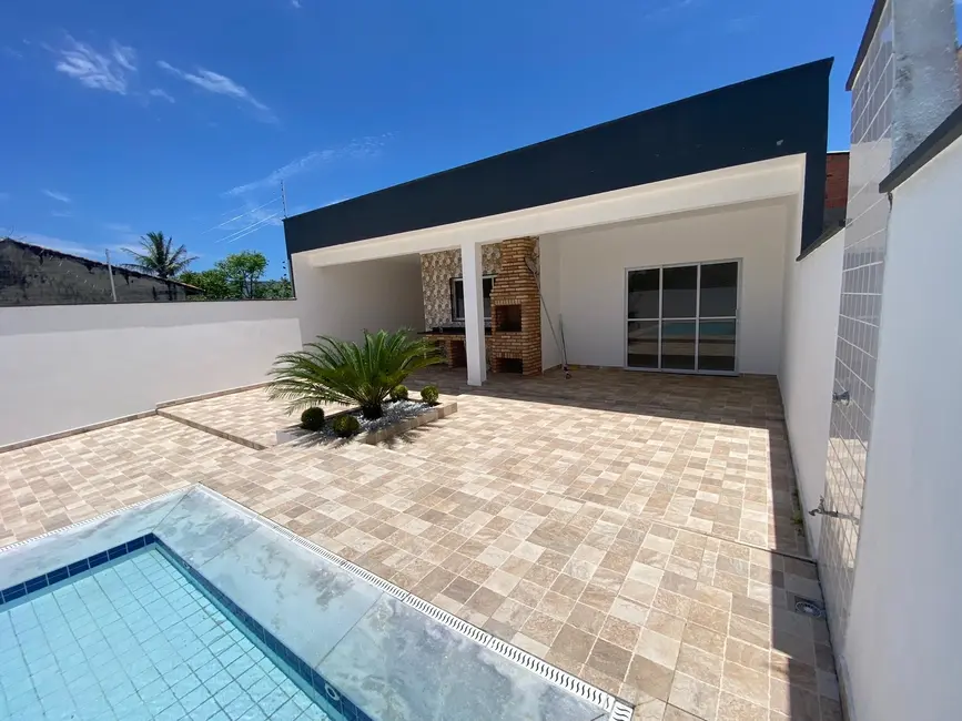 Foto 2 de Casa com 3 quartos à venda, 128m2 em Itanhaem - SP