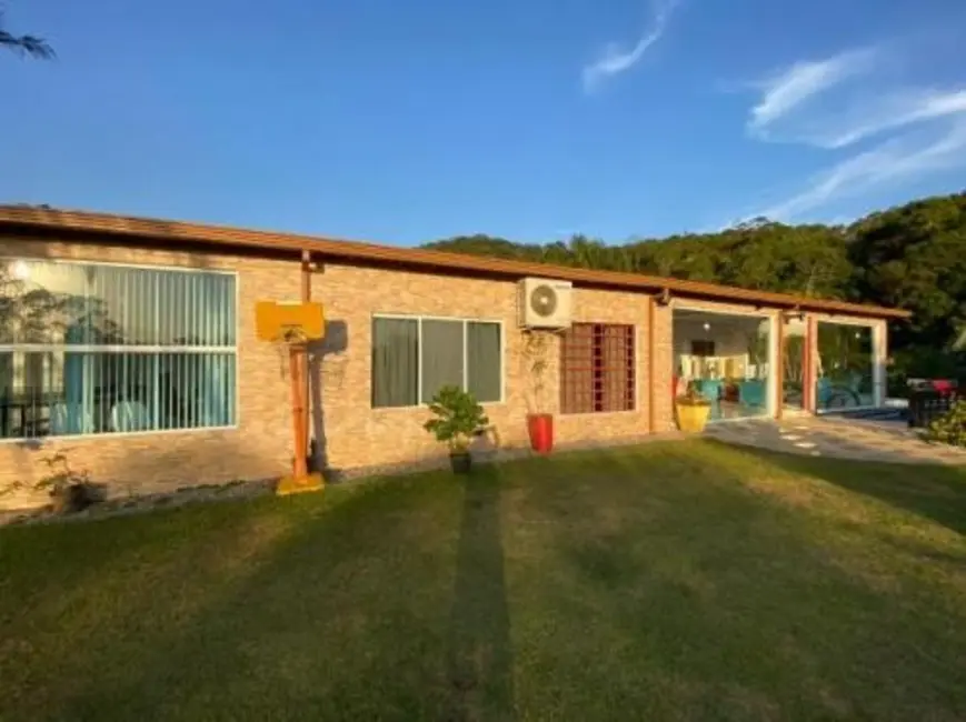 Foto 1 de Chácara com 4 quartos à venda, 400m2 em Itariri - SP