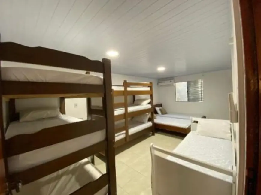 Foto 4 de Chácara com 4 quartos à venda, 400m2 em Itariri - SP