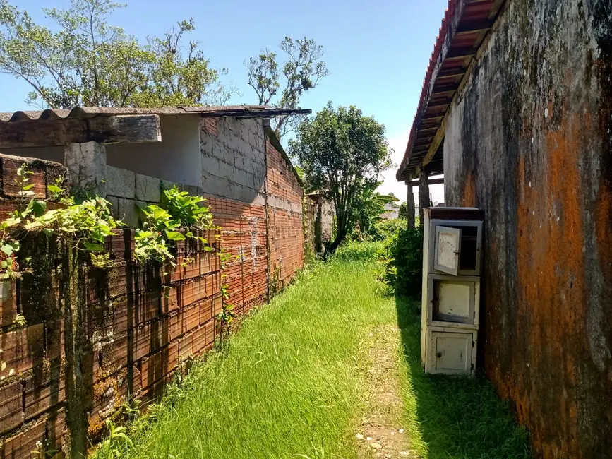 Foto 3 de Casa com 2 quartos à venda, 97m2 em Itanhaem - SP